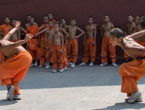 探寻少林寺演员的世界，功夫、戏剧与人生的交融  少林寺演员