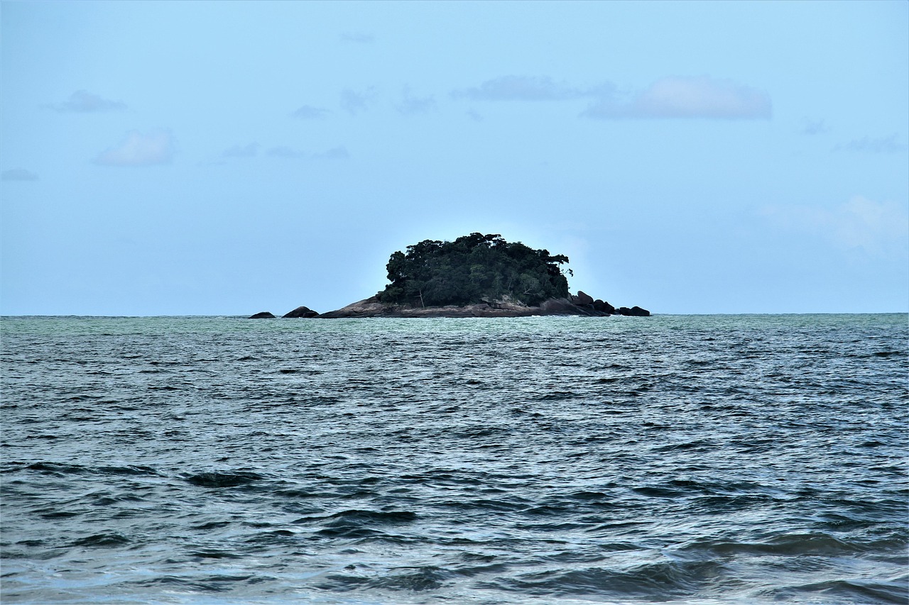 普吉岛天气，探索热带海洋性气候的魅力  普吉岛天气